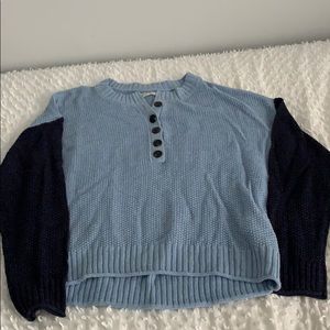 AMERICAN EAGLE BUTTON DOWN SWEATER!
